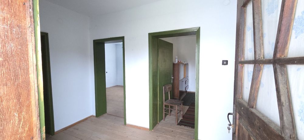 Продавам двуетажна къща