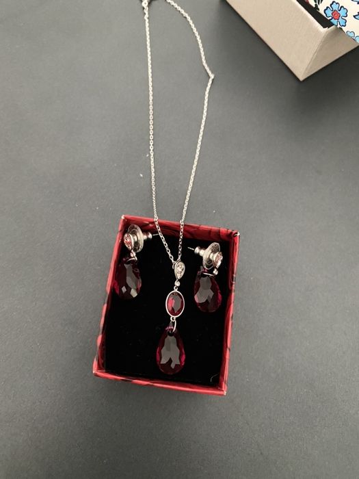 Разпродажба на сваровски бижута