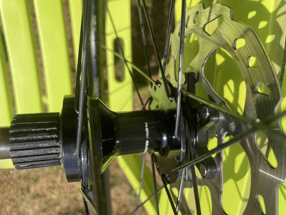 Задна капла 29 с главина shimano и шина Mavic
