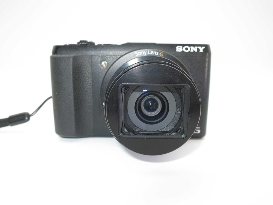 Sony Cyber-shot DSC HX60 компактен цифров фотоапарат в черен цвят, дигитална камера 30x Оптичен зум Sony G, 20.4 MP, Wi-Fi, NFC в отлично състояние