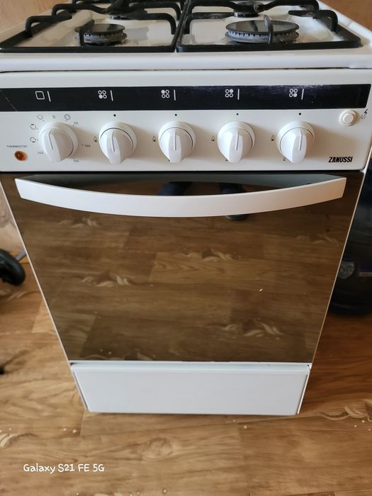Газовая плита Zanussi б/у