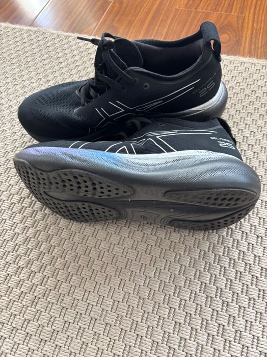 Adidasi Asics 44 condiție 10/10