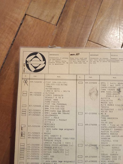 Секретни болтове