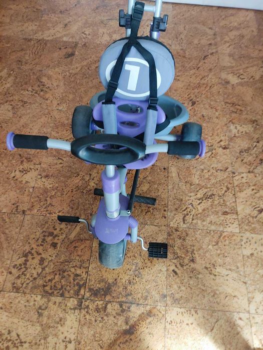 Бертони детска кошара с люлеещ се механизъм + Триколка за бутане