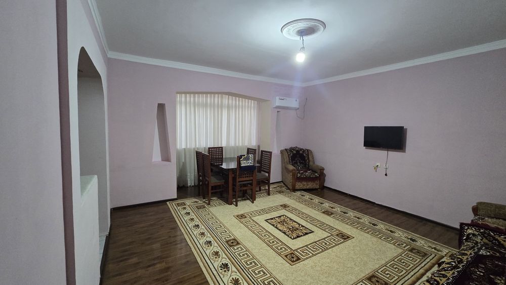 Сдаётся трёхкомнатная квартира в Юнусабаде, 14. Метро "Туркестан".