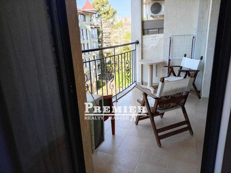 Продава се Двустаен апартамент в к.к. Слънчев бряг - 63 кв.м за 1045 €/кв.м - Снимка #3