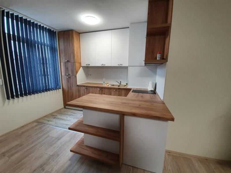 Продава се Двустаен апартамент в София, Дървеница - 80 кв.м за 1997 €/кв.м - Снимка #1