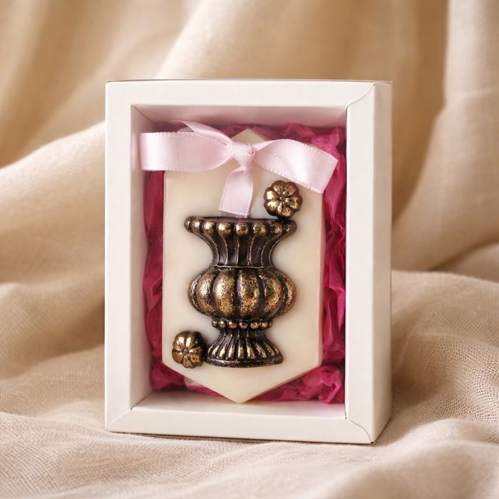 Cadouri parfumate pentru  Martie