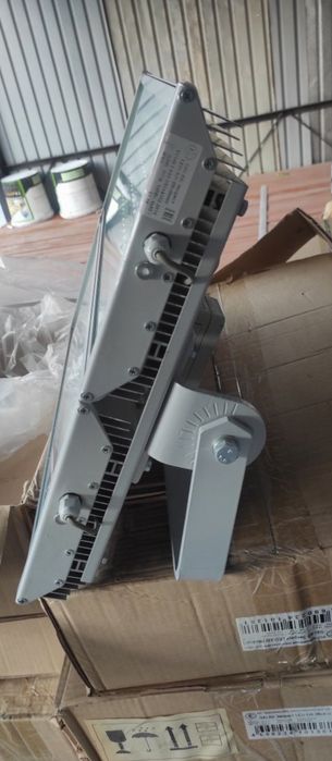 Продам прожектор