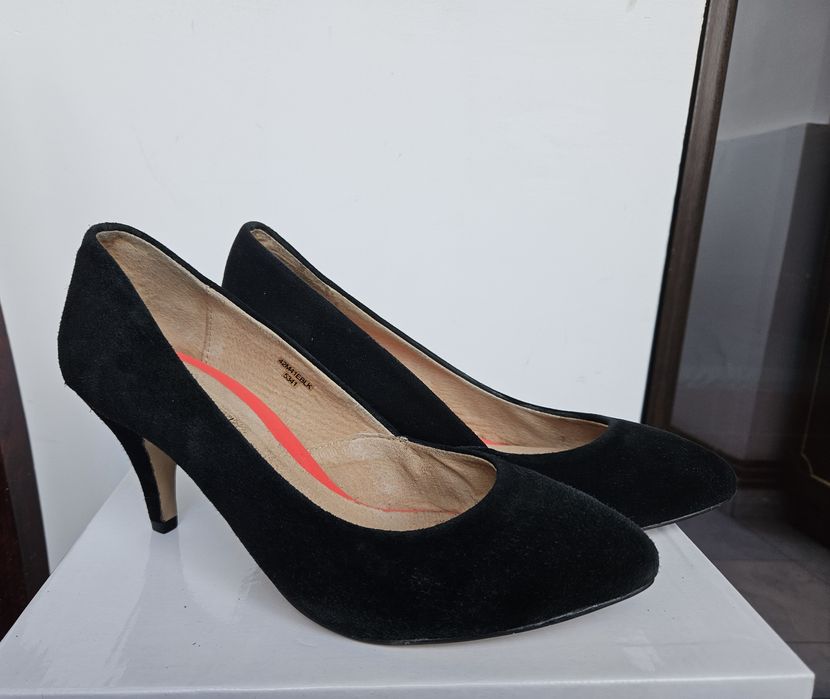 Pantofi piele întoarsă