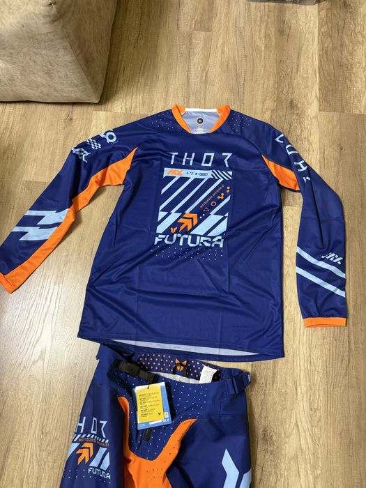 Мото крос/Ендуро екип Thor Futura XL