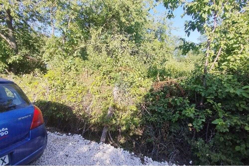 Парцел в м-т Добрева чешма 3