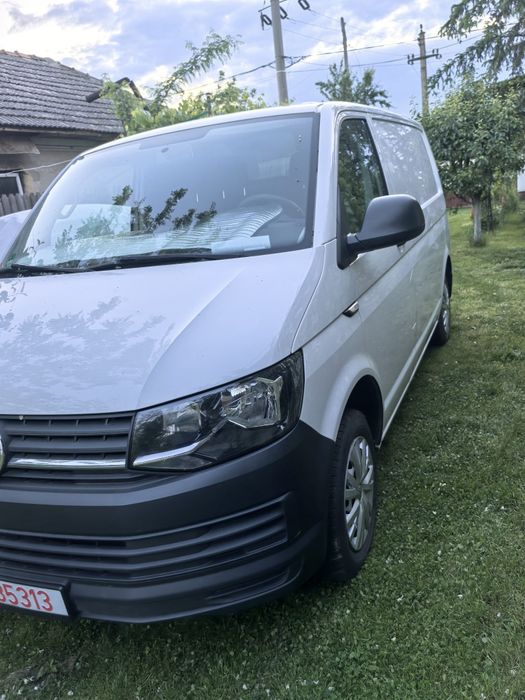 Vând vw transporter t6