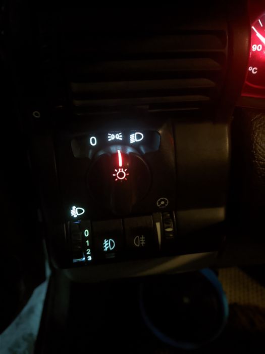 Фары. Запчасти Опель Омега Б.