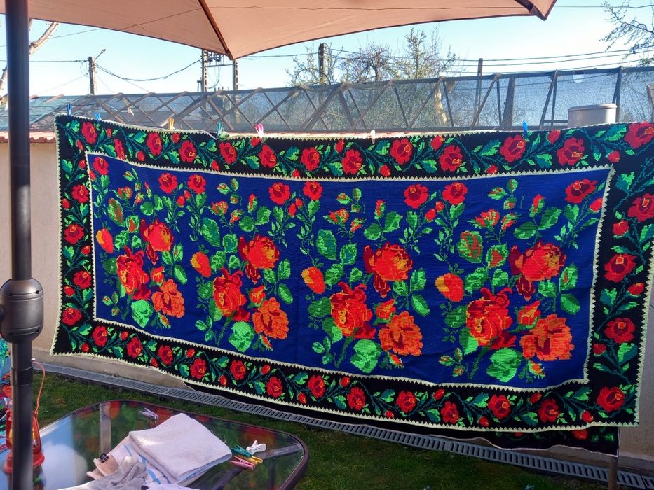 Covoare și carpete cusute manual