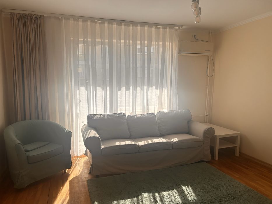 Apartament 4 camere | 2 băi | 2 balcoane | parcare | renovat | Oradea