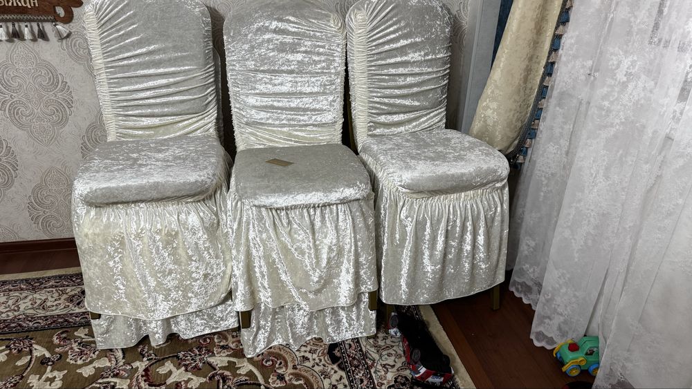 Стульчики для гостевой