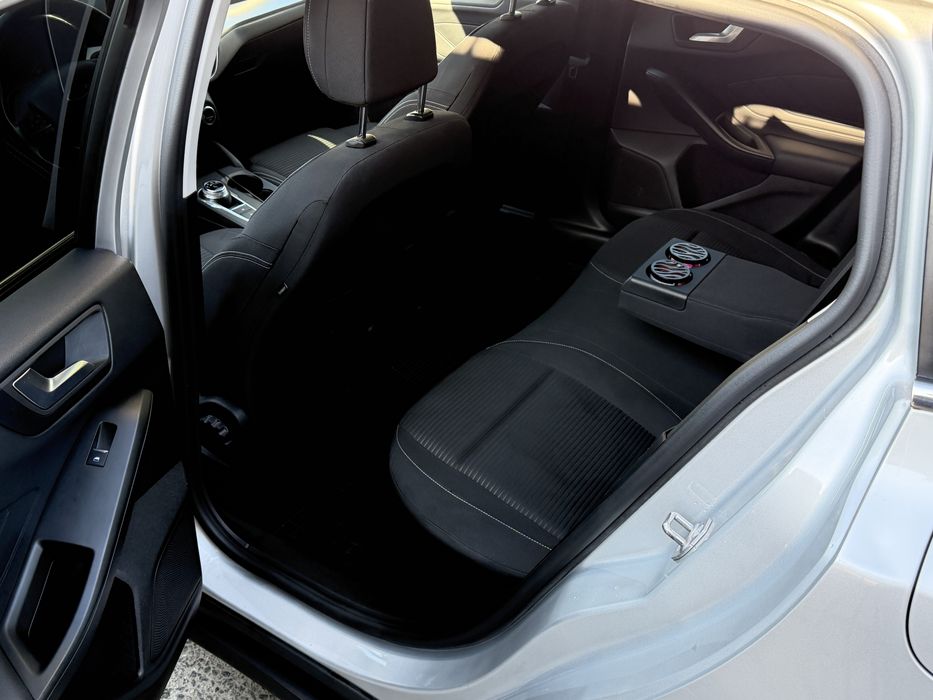 FORD Focus 2020 — imagine 5