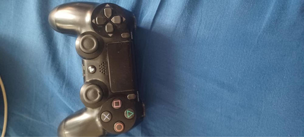 Джойсток за ps 4 в перфектно състояние