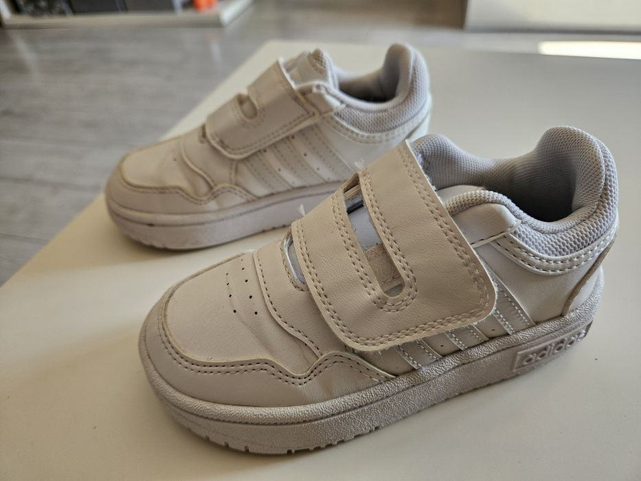 Маратонки и бити 25, 26 и 27 номер