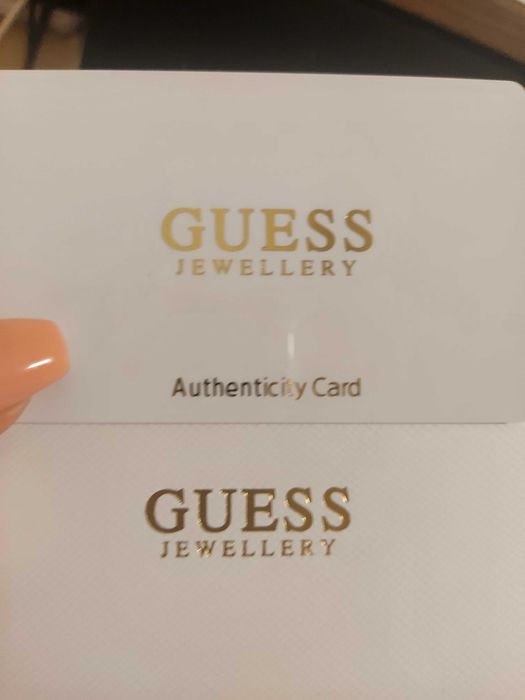 Сърцевидни Обеци Guess, с лого и  сертификат/ карта за автентичност
