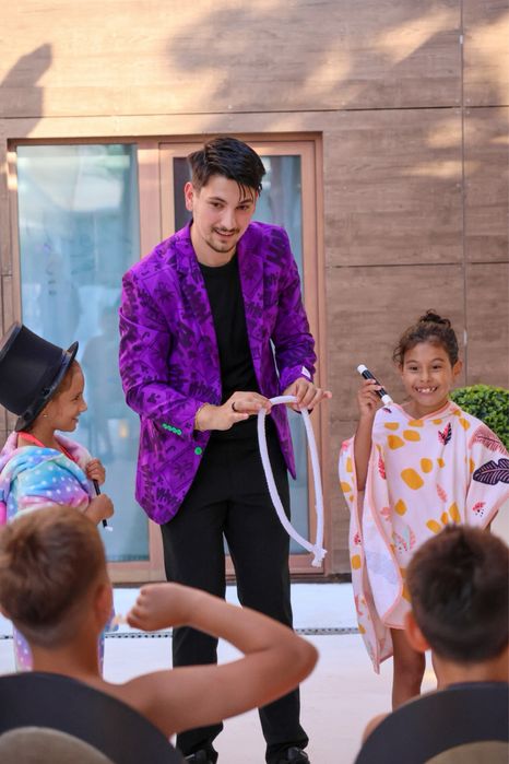 Magician petreceri copii 350 de lei