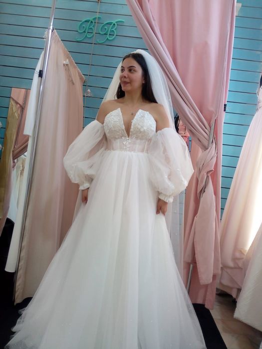 Rochie de mireasă necununată, este pe corset potrivită mărimii s/m