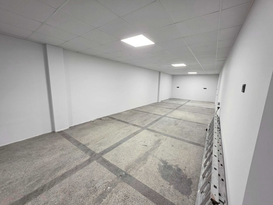 Продавам Производствена сграда в парцел два декара от Собственик