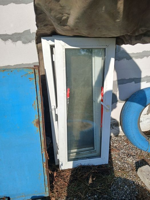 Пластиковые окна, рамы 3 шт