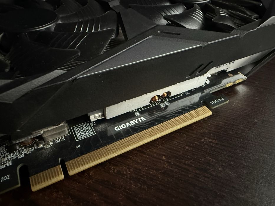 Vand RTX 2060 Gigabyte  6 GB VRAM