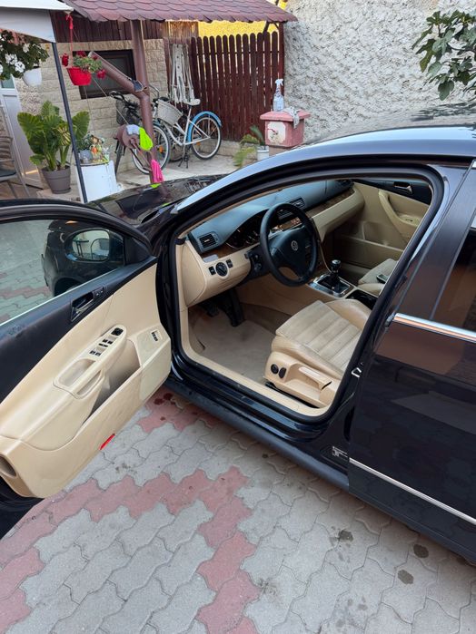 VOLKSWAGEN Passat 0 — imagine 3