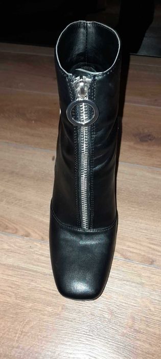 Боти ZARA 38/39 номер