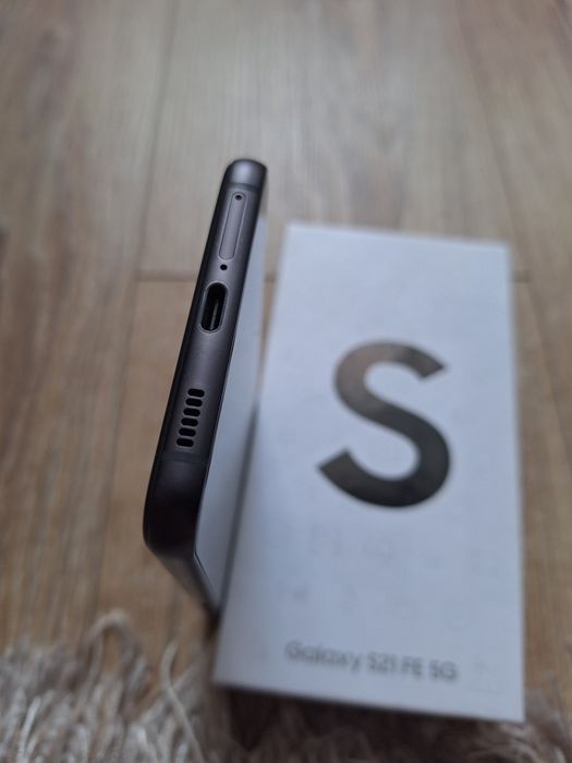 Samsung S21 FE 5G, 8/256 GB, Graphite, ca NOU, Snapdragon