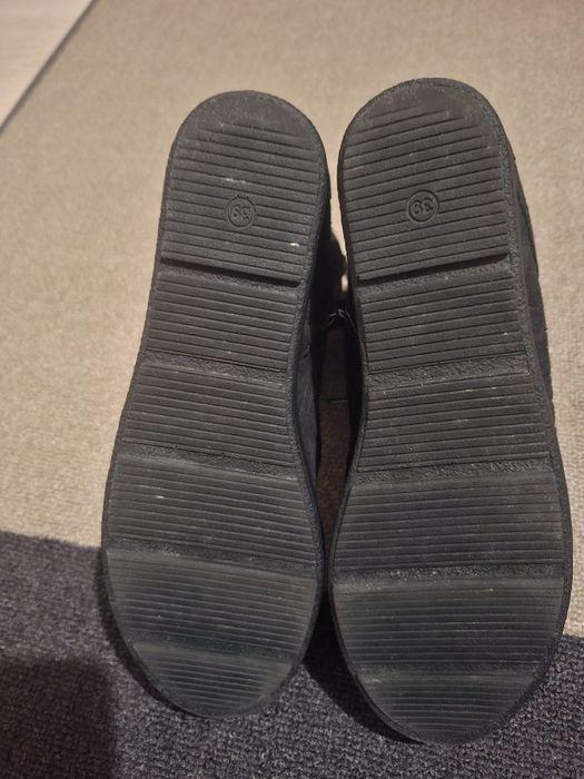 Боти с вътрешна платформа