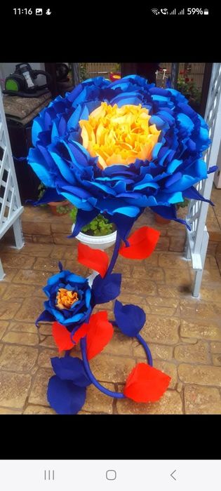 De vanzare ornamente.