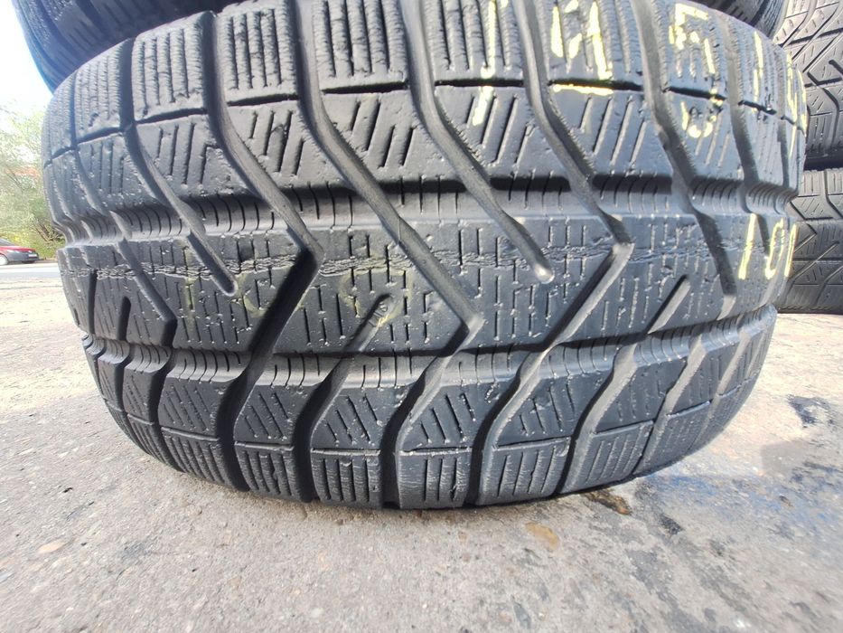 4 anvelope iarna 195/45r16 Pirelli Montaj Gratuit