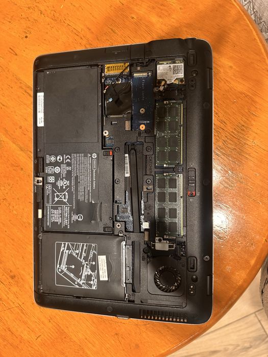 Ноутбук HP на запчасти