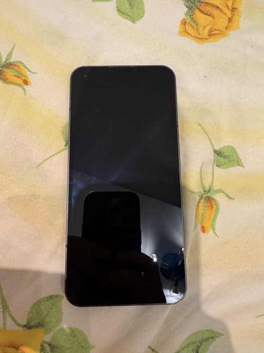 Nothing Phone (1)