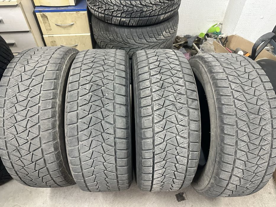 Продам зимние шины R18