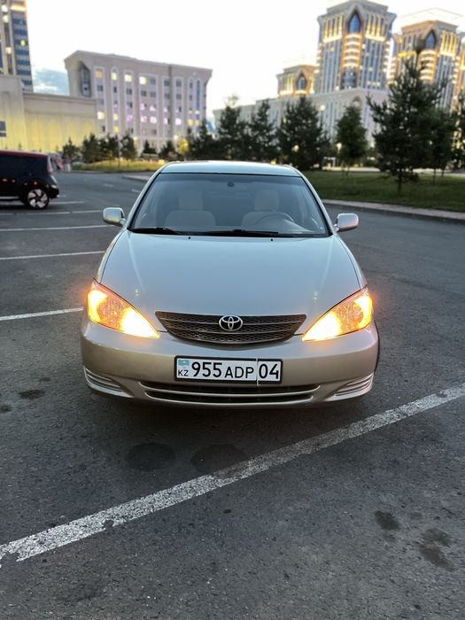Продам живую Toyota camry