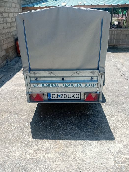 Remorcă de vânzare