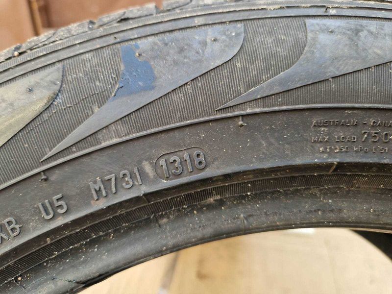 2 Pirelli R18 225/55
летни гуми
DOT1318