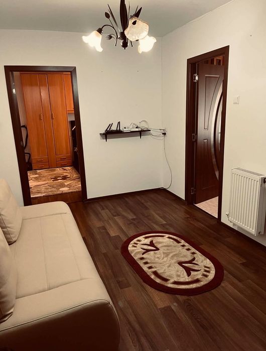 Apartament in regim hotelier 200 Ron zona Precista la parter