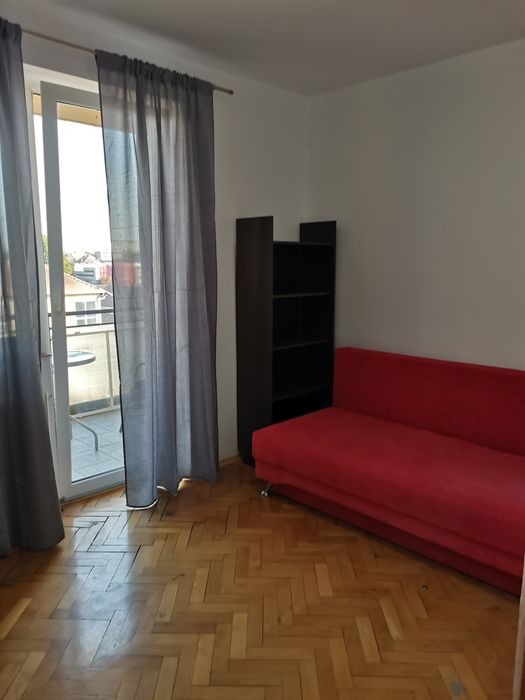 Închiriez apartament doua camere în Arad