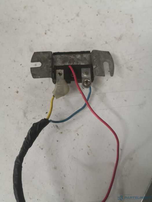 Releu Regulator Tensiune Dacia 1310 Saloon (U, X) [ 1983 - 2004 ]