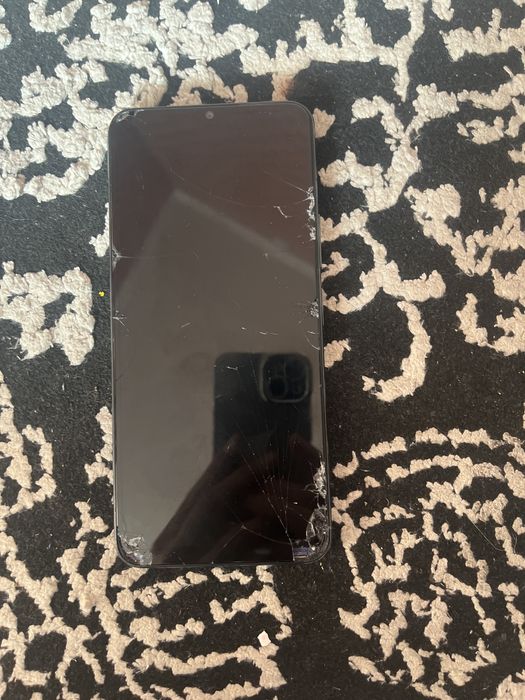 ПРОДАМ СРОЧНО  если почините жкран телефон норм