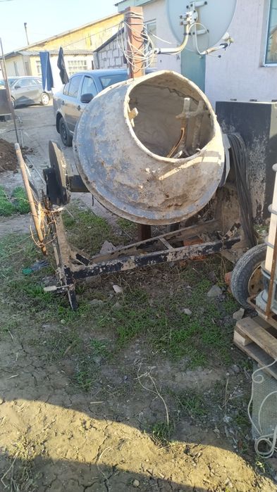 Продам бетономешалку