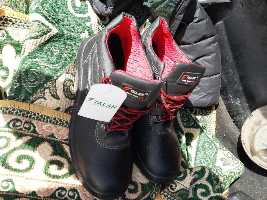 Рабочая ботинкии