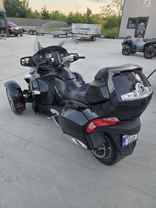 Spyder can am RT se ofera factura