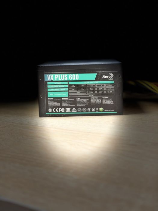 Блоки питания для ПК 500W 600W 700W Huntkey AeroCool
